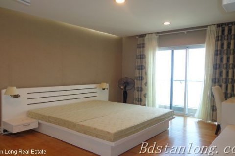 2 bedrooms Apartment in Tay Ho, Ha Noi, No. 8592 5