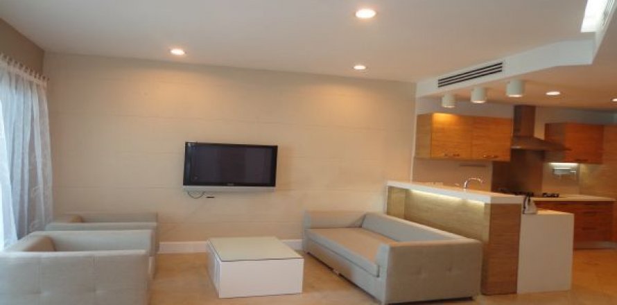2 bedrooms Apartment in Tay Ho, Ha Noi, No. 8592
