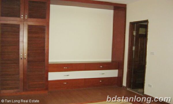 3 bedrooms Apartment in Cau Giay, Ha Noi, Vietnam No. 8593