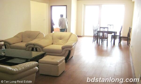 3 bedrooms Apartment in Cau Giay, Ha Noi, Vietnam No. 8593
