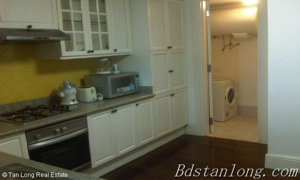 Квартира с 4 спальнями в Намтыльем, Ханой, Вьетнам № 8340