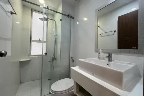 Квартира с 2 спальнями в Тхудык, Хошимин , № 26945 5