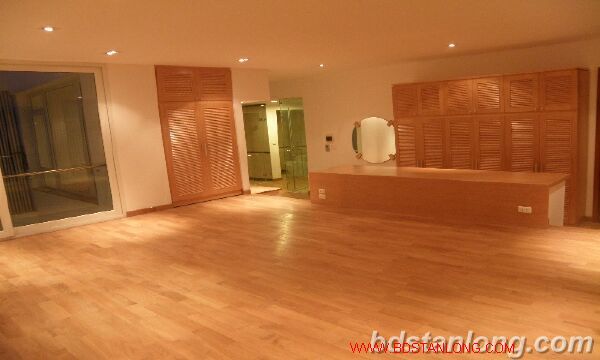 4 bedrooms Villa in Tay Ho, Ha Noi, Vietnam No. 4319