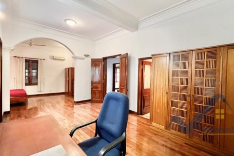 5 bedrooms Villa in Tay Ho, Ha Noi, No. 18878 11