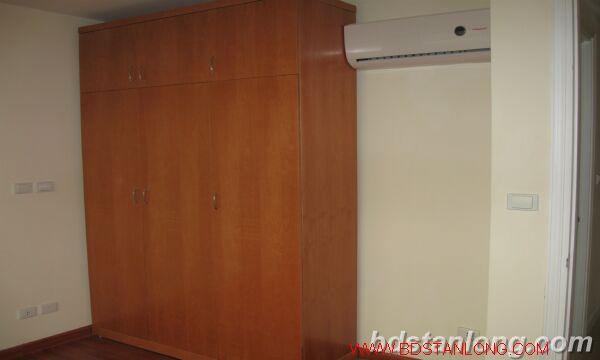 Квартира с 4 спальнями в Тэйхо, Ханой, Вьетнам № 7746