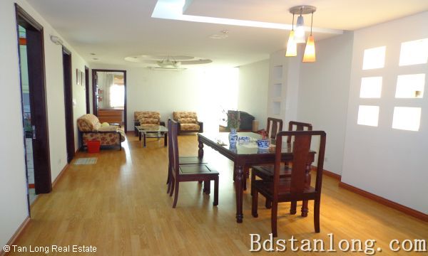 3 bedrooms Apartment in Tay Ho, Ha Noi, Vietnam No. 7663