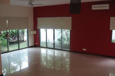 290m2 House in Thu Duc, Ho Chi Minh, No. 15468 10