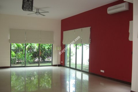 290m2 House in Thu Duc, Ho Chi Minh, No. 15468 3