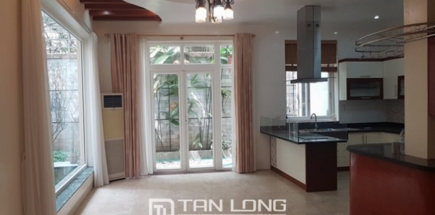 5 bedrooms Apartment in Tay Ho, Ha Noi,  No. 3394