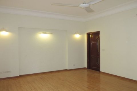 3 bedrooms Villa in Tay Ho, Ha Noi,  No. 20342 10