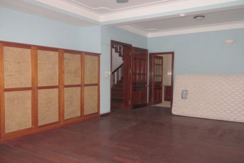 Вилла с 5 спальнями в Тэйхо, Ханой ,  № 20341 20