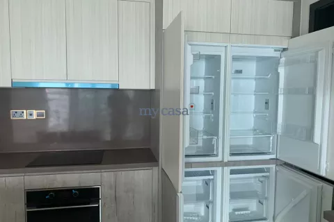Квартира с 4 спальнями в Тхудык, Хошимин ,  № 11630 13