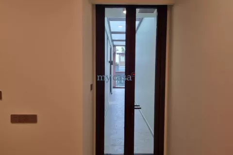 Квартира с 2 спальнями в Тхудык, Хошимин , № 11349 5