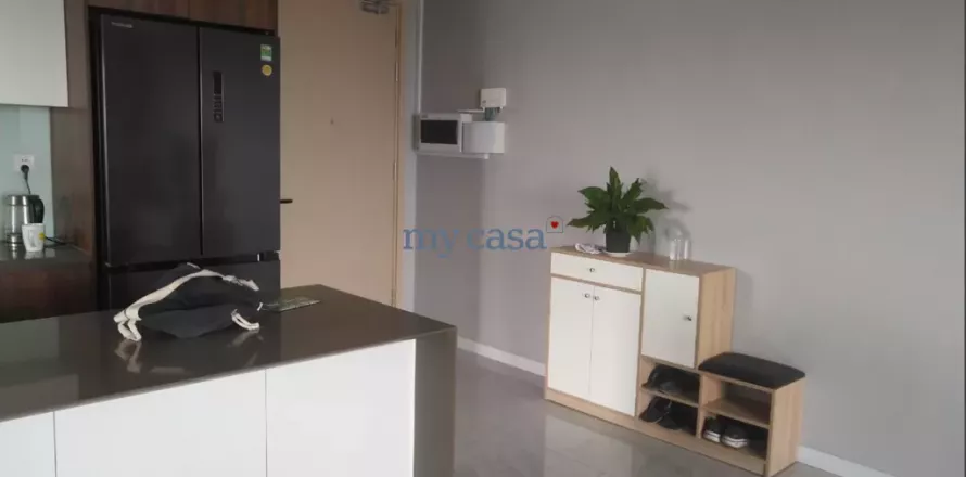 Квартира с 3 спальнями в Тхудык, Хошимин , № 12489