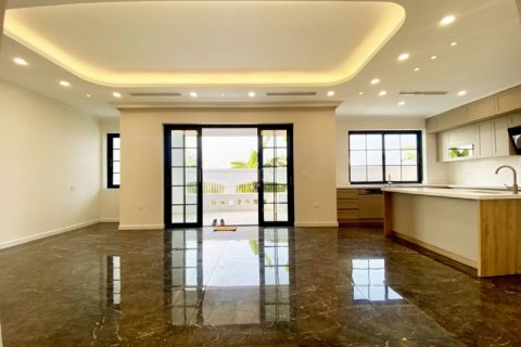 6 bedrooms Villa in Tay Ho, Ha Noi, No. 12957 5