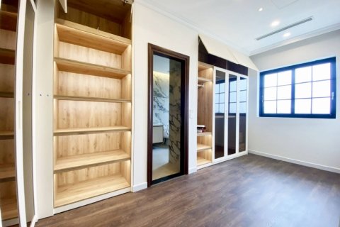6 bedrooms Villa in Tay Ho, Ha Noi, No. 12957 12