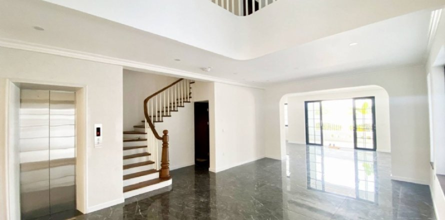 6 bedrooms Villa in Tay Ho, Ha Noi, No. 12957