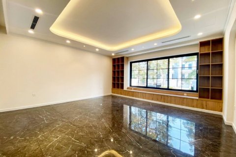 6 bedrooms Villa in Tay Ho, Ha Noi, No. 12957 8