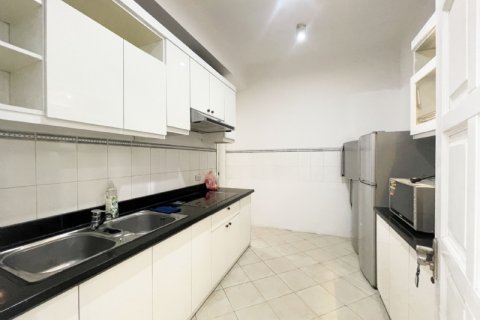 3 bedrooms Apartment in Tay Ho, Ha Noi, No. 12959 8