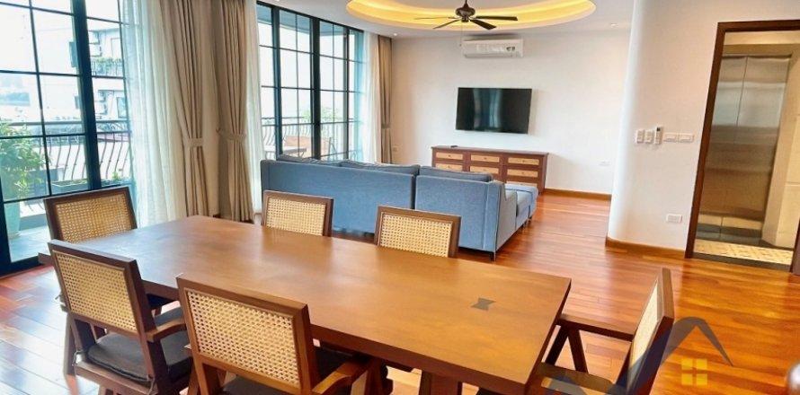 4 bedrooms Apartment in Tay Ho, Ha Noi, No. 20354