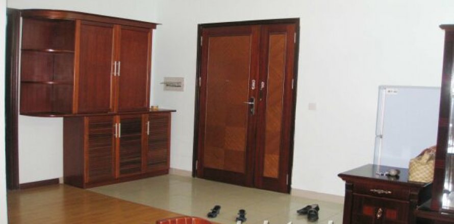 Квартира с 3 спальнями в Тэйхо, Ханой , № 7839