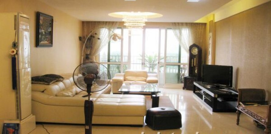 4 bedrooms Apartment in Tay Ho, Ha Noi, No. 7844