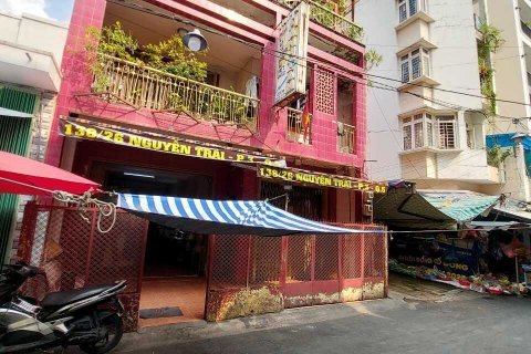 Studio Townhouse in District 5, Ho Chi Minh,  No. 24418