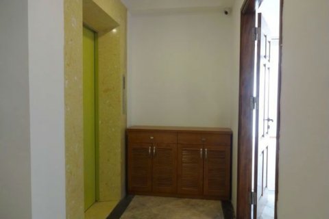 Квартира с 3 спальнями в Тэйхо, Ханой , № 6602 2
