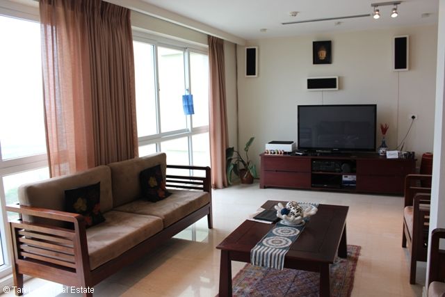 3 bedrooms Apartment in Tay Ho, Ha Noi, Vietnam No. 1882