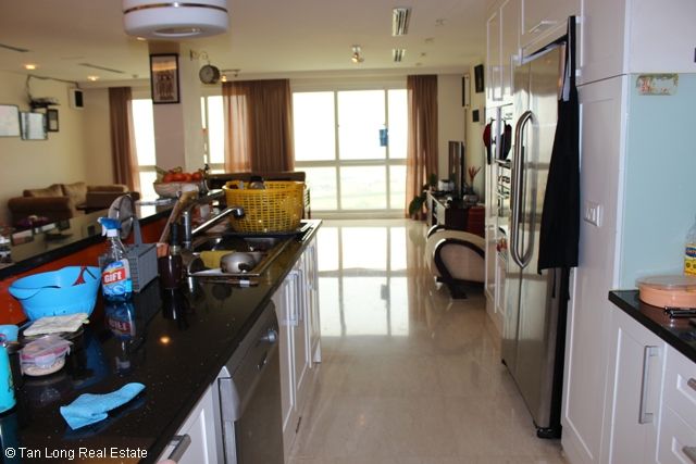3 bedrooms Apartment in Tay Ho, Ha Noi, Vietnam No. 1882