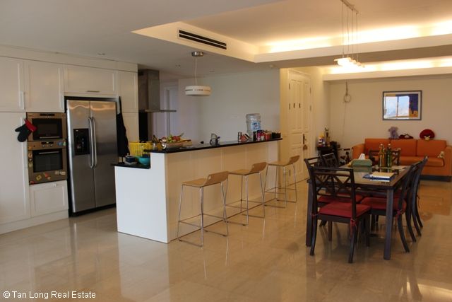 3 bedrooms Apartment in Tay Ho, Ha Noi, Vietnam No. 1882