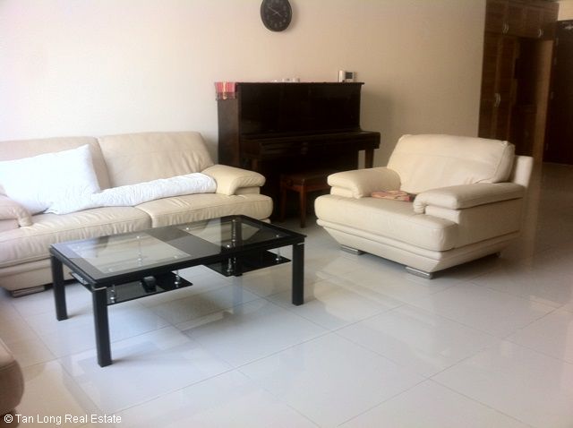 3 bedrooms Apartment in Cau Giay, Ha Noi, Vietnam No. 1881