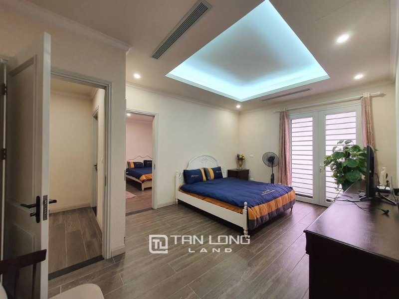 5 bedrooms Villa in Long Bien, Ha Noi, Vietnam No. 2305