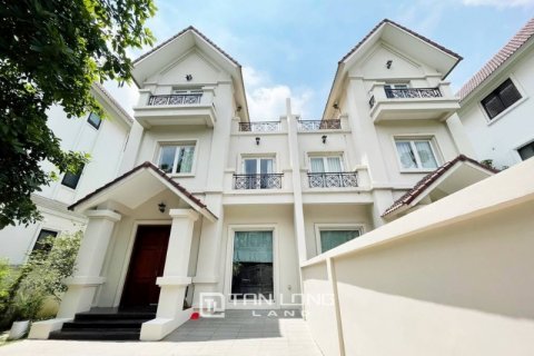4 bedrooms House in Tay Ho, Ha Noi, No. 2303