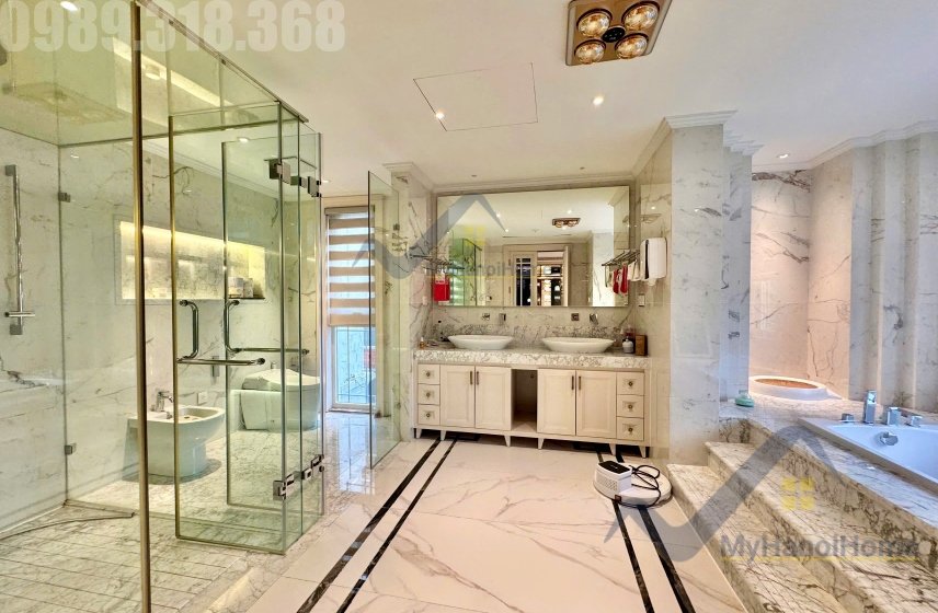 4 bedrooms Villa in Long Bien, Ha Noi, Vietnam No. 20098