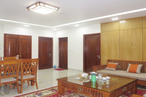 2 bedrooms Apartment in Tay Ho, Ha Noi, No. 20101 2