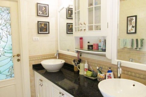 Квартира с 3 спальнями в Хайбачынг, Ханой , № 6678 25