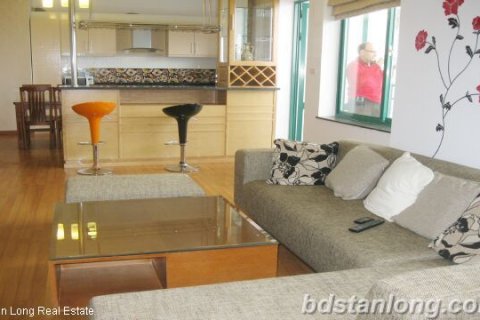3 bedrooms Apartment in Hai Ba Trung, Ha Noi,  No. 8021