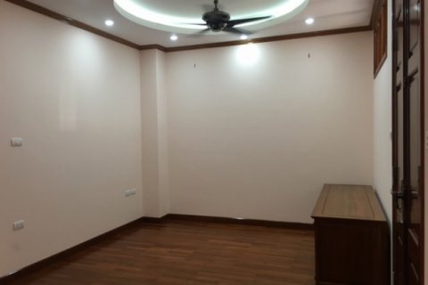 Квартира с 2 спальнями в Тэйхо, Ханой , № 4235