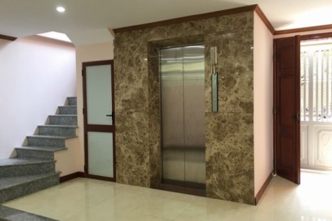 Квартира с 2 спальнями в Тэйхо, Ханой , № 4235 15