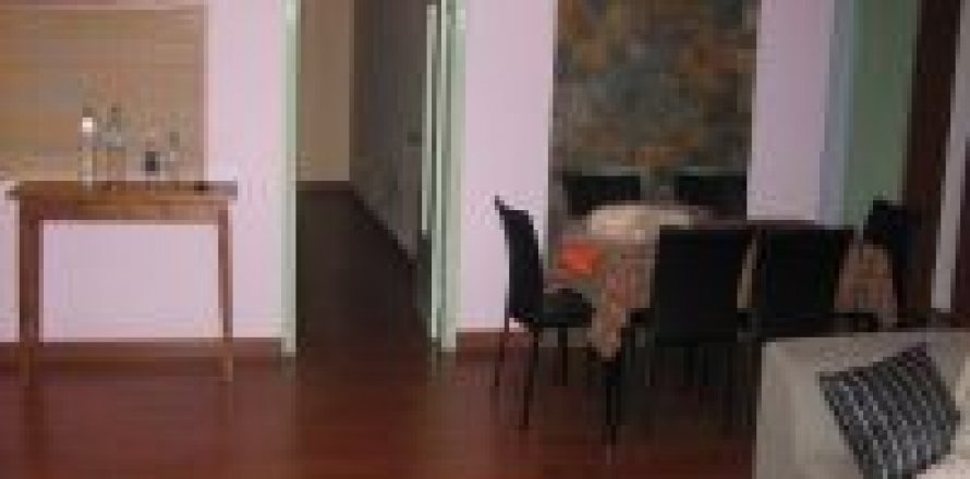 3 bedrooms Apartment in Dong Da, Ha Noi, No. 8739