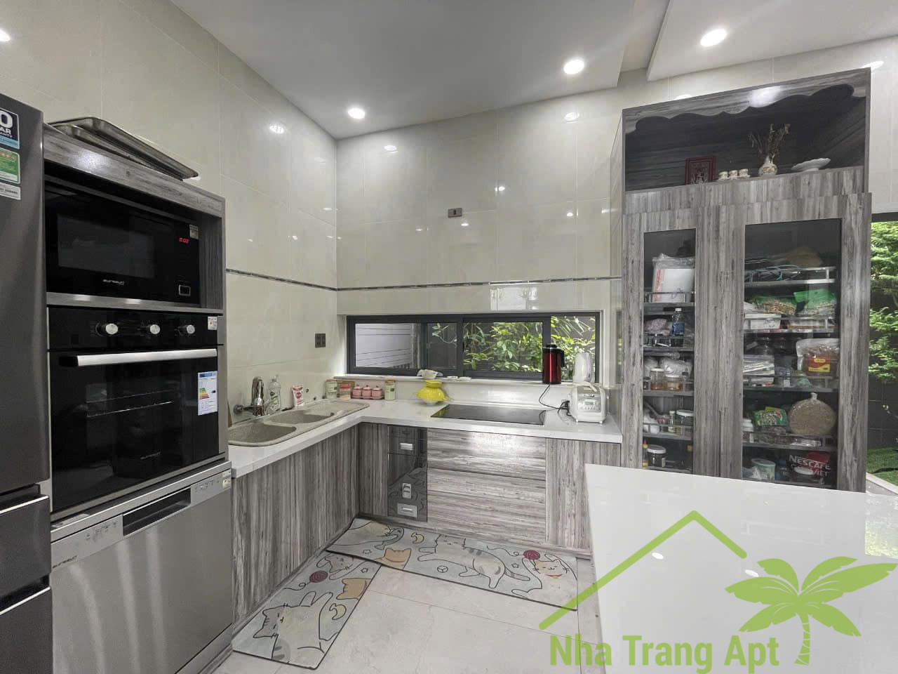 4 bedrooms Villa in Nha Trang, Vietnam No. 27998