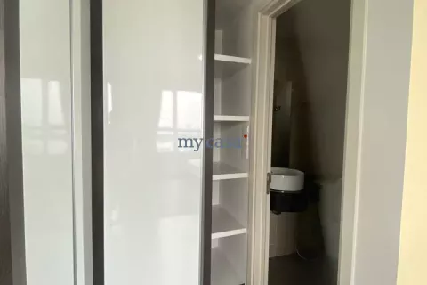 Квартира с 4 спальнями в Тхудык, Хошимин ,  № 12306 7