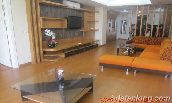 3 bedrooms Apartment in Tay Ho, Ha Noi, Vietnam No. 7758