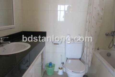 4 bedrooms Apartment in Tay Ho, Ha Noi, No. 7757 8