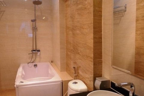 1 bedroom Apartment in Dong Da, Ha Noi, No. 7405 9